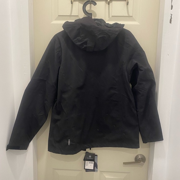 NWT Stormtech waterproof jacket. - Picture 7 of 10